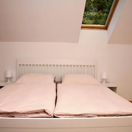 דירה Jespanhill Nevcehle